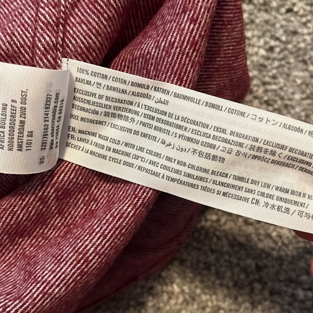Hollister Button Up - Picture 5 of 5